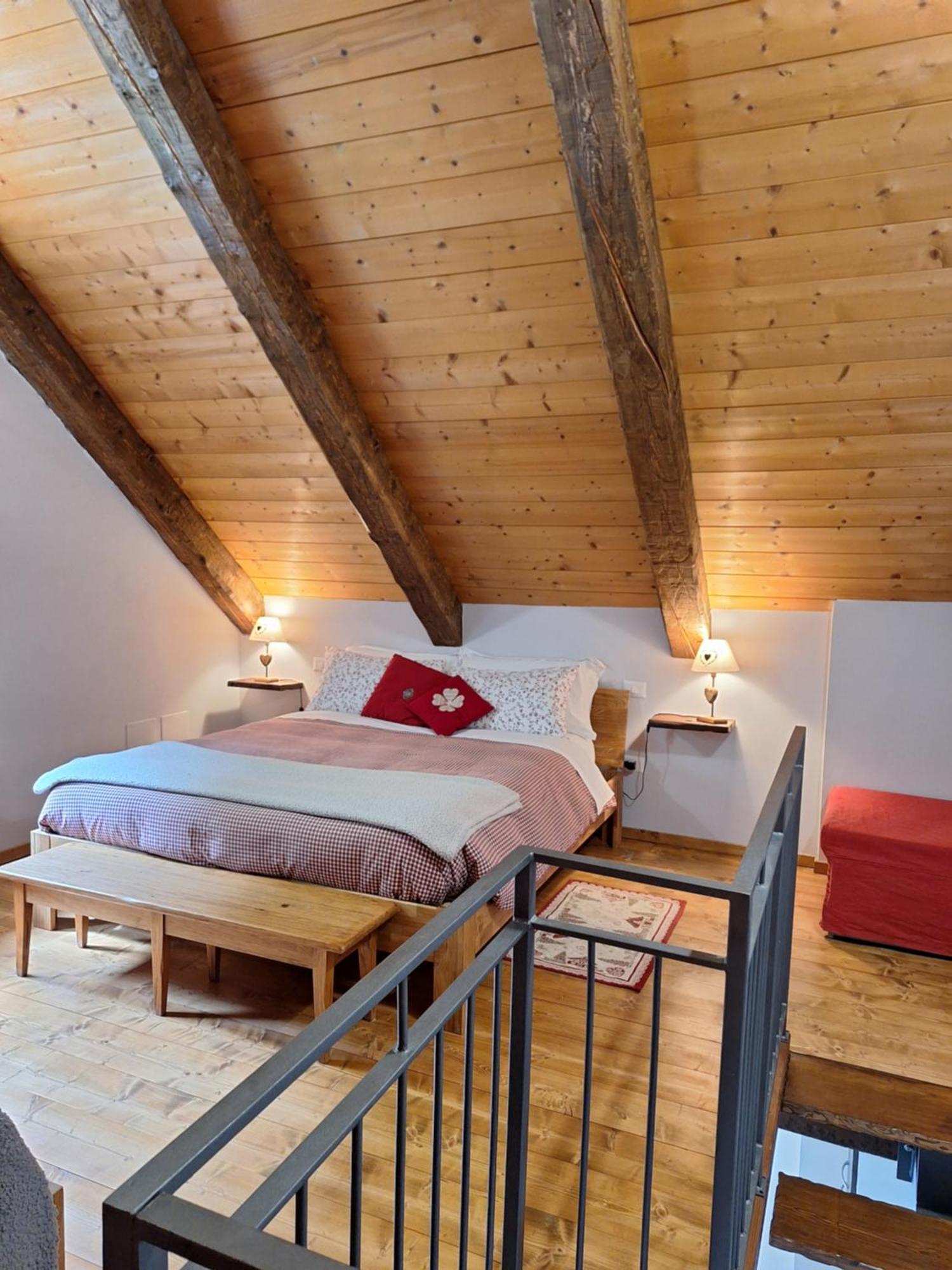Locanda Del Sasso Rooms โครโด ภายนอก รูปภาพ